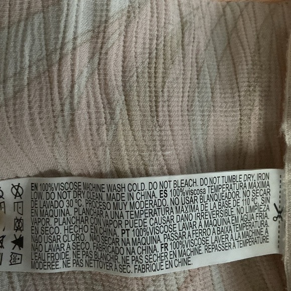 Forever 21 Pink Paisley Women’s Size 1X Disco Flare Crepe Pants Costume Casual - Picture 5 of 5